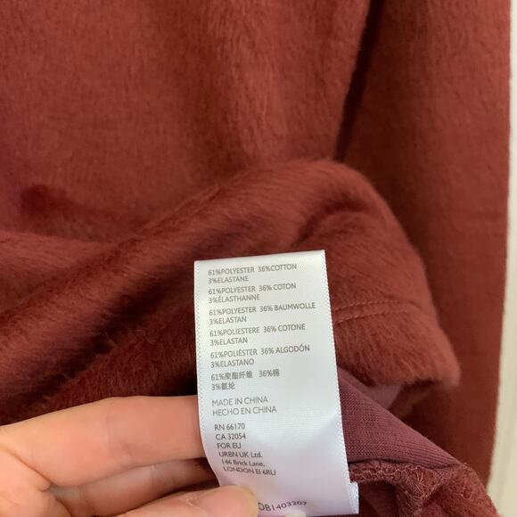 Standard/Cloth NWT Urban Outfitters Red Fleece Quarter Zip Pullover Small - Picture 8 of 10